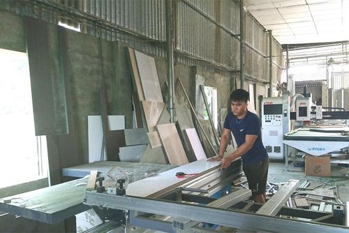 Cần Kiệm đẩy mạnh chuyển dịch kinh tế sang tiểu thủ công nghiệp và thương mại