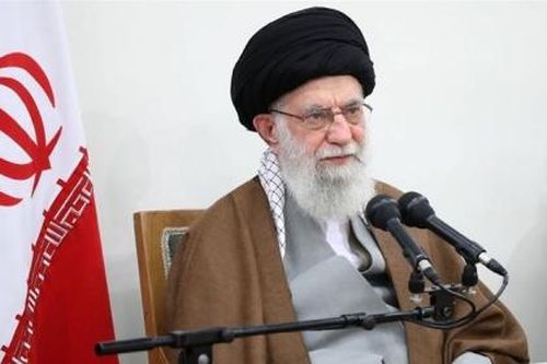 Lãnh đạo tối cao Iran đe dọa trục xuất Mỹ khỏi Iraq và Syria