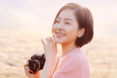 Hotgirl Trâm Anh bất ngờ công bố sẽ kết hôn?