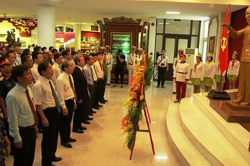 Thừa Thiên Huế tổ chức nhiều hoạt động kỷ niệm 130 năm ngày sinh Chủ tịch Hồ Chí Minh