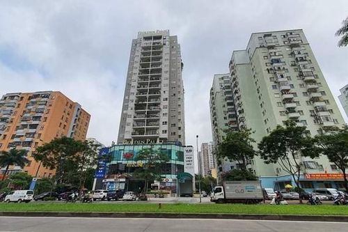 Từ bãi xe cao tầng thành chung cư trên đất vàng Hà Nội