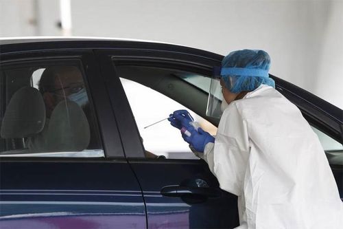 Chuyên gia cảnh báo Mỹ 'bay trong đêm đen' nếu không mở rộng xét nghiệm Covid-19