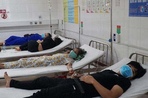 Quán kem trứng hoạt động 5 ngày, 25 người ngộ độc