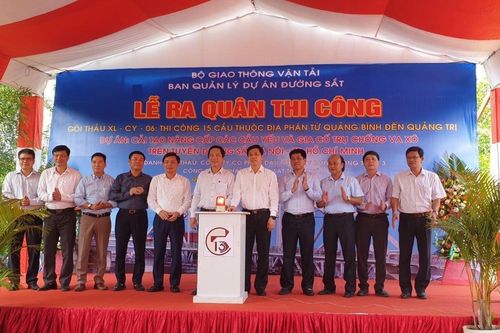 Thi công dự án nâng cấp cầu đường sắt yếu trong gói 7.000 tỷ đồng