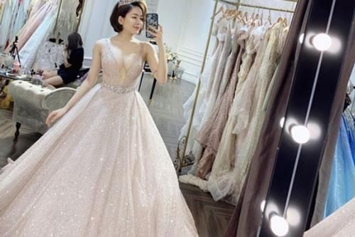 Trâm Anh đăng ảnh mặc váy cưới, cám ơn vì tất cả, fan hâm mộ vào chúc mừng hạnh phúc