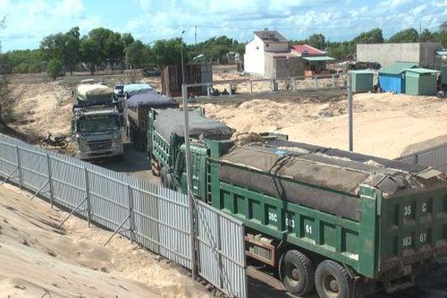Bà Rịa - Vũng Tàu: Lợi dụng dọn dẹp mặt bằng để khai thác khoáng sản ở khu nghỉ dưỡng Free Land