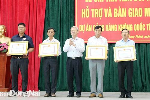 17 hộ đầu tiên thuộc dự án Sân bay Long Thành nhận gần 70 tỷ đồng đền bù, hỗ trợ