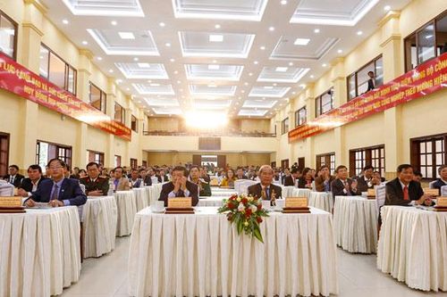 Người sống mãi trong lòng người dân Việt
