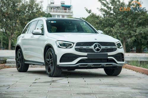Mercedes-Benz GLC 300 2020 siêu 'lướt' được rao bán với giá cao hơn xe mới, số km đã vận hành gây choáng