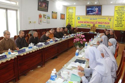 Bình Định : Gần nửa tỉ đồng từ thiện dịp Phật đản