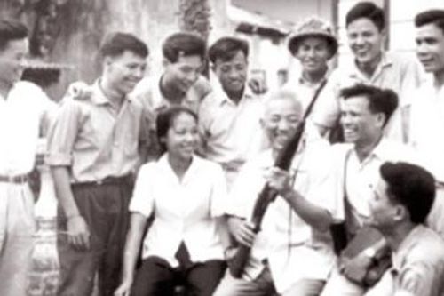 Khẩu súng carbine - kỷ vật thiêng liêng của cận vệ Bác Hồ