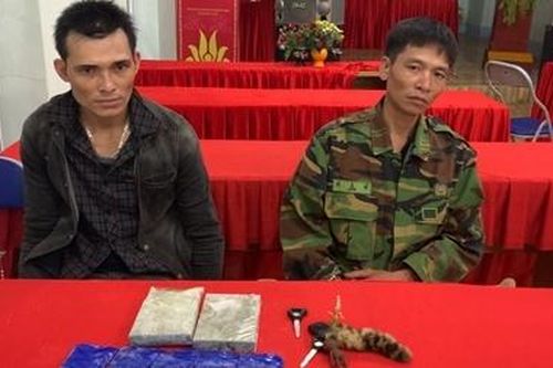 Bắt quả tang nhóm đối tượng vận chuyển 1000 viên hồng phiến