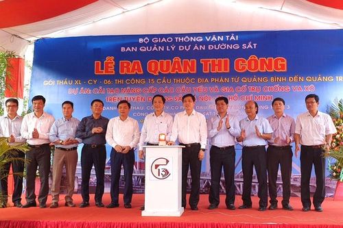 Ra quân thi công dự án nâng cấp các cầu yếu trên tuyến đường sắt Bắc - Nam