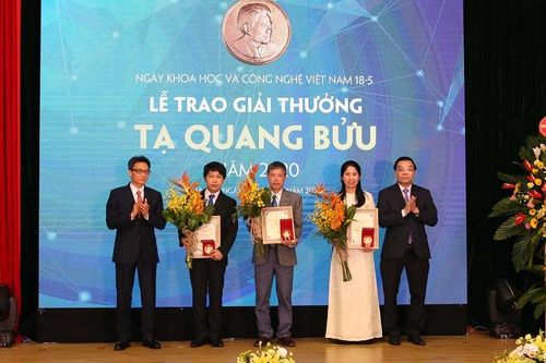 Trao Giải thưởng Tạ Quang Bửu năm 2020 và tôn vinh các tổ chức, cá nhân tiêu biểu