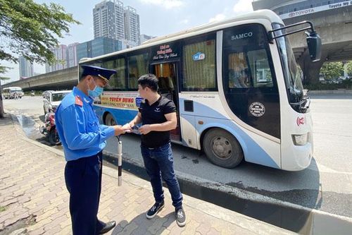 Xử lý 18 xe khách vi phạm quy định vận tải
