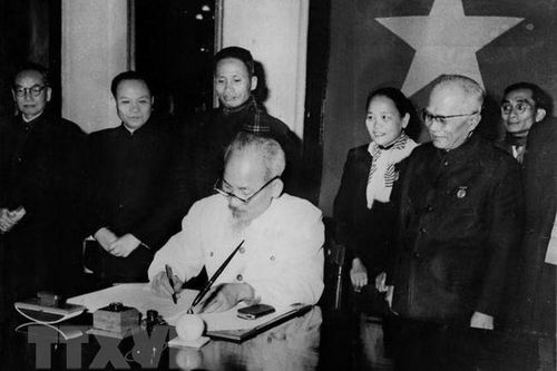 Kỷ niệm 130 năm Ngày sinh Chủ tịch Hồ Chí Minh (19/5/1890 - 19/5/2020): Bác Hồ coi chỉnh đốn Đảng là quan trọng bậc nhất