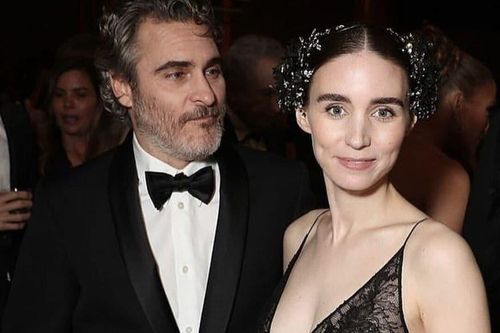 Bạn gái tài tử Joaquin Phoenix mang thai