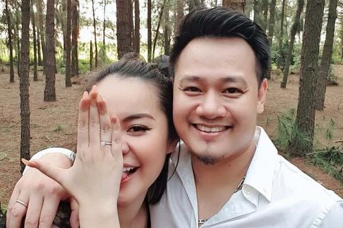 Nhạc sĩ Nguyễn Đức Cường cầu hôn Vũ Hạnh Nguyên sau 5 năm yêu