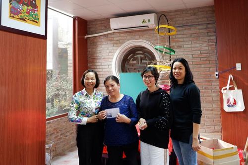 Phụ nữ Hà Đông: Những bông hoa đẹp dâng Bác