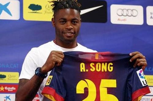 Cựu sao Arsenal gây bão thừa nhận gia nhập Barca chỉ vì tiền