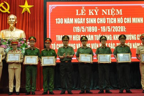 CATP Đà Nẵng tổ chức trọng thể Lễ kỷ niệm 130 năm Ngày sinh Chủ tịch Hồ Chí Minh