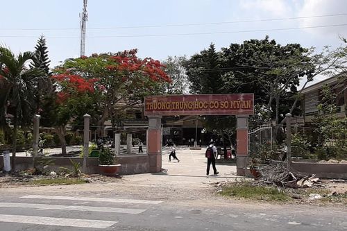 Trường có 165 bài thi được nâng điểm: Hiệu trưởng xuống làm giáo viên