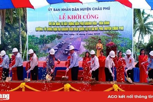 Khởi công xây dựng bến phà Khánh Hòa - Hòa Bình và tuyến đường từ sông Hậu xã Khánh Hòa đến QL.91