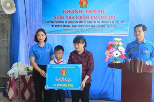 Khánh thành nhà Khăn quàng đỏ