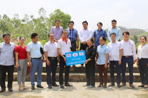 Hội Doanh nhân trẻ và Hiệp hội Du lịch tỉnh hỗ trợ khắc phục thiên tai