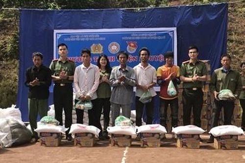 Tình quân dân nơi vùng cao Tây Bắc