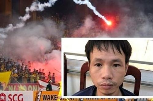 Cổ động viên bắn pháo sáng ở sân Hàng Đẫy lĩnh 4 năm tù