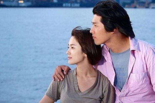 Fan Trung liên tiếp phát hiện manh mối cho thấy Song Hye Kyo và Hyun Bin tái hợp