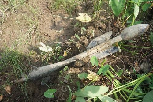 Phát hiện quả bom dài 1,2 m