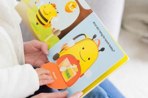'Em phát âm không chuẩn, đừng đọc sách tiếng Anh cho con'