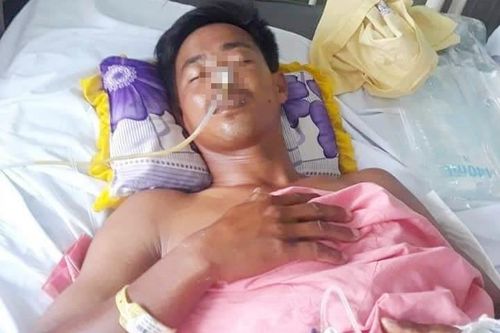 Không khởi tố công an xã cầm AK bắn người chích cá
