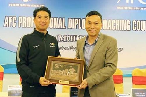 BLV Quang Tùng: 'Nhiều thách thức cho GĐKT trong bối cảnh mới'