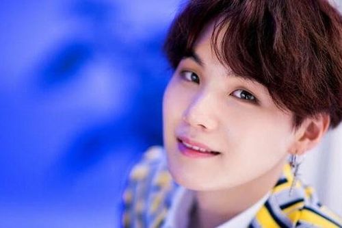 Suga BTS miêu tả dáng ngủ của các thành viên siêu hài hước