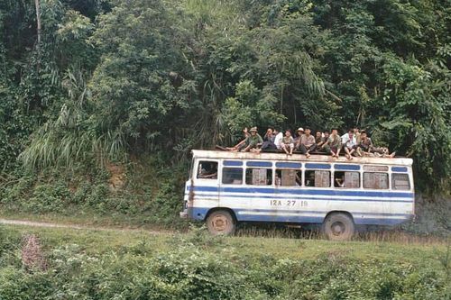 Ngắm những 'siêu xe khách' ở Việt Nam đầu thập niên 1990