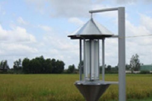 Xây dựng hệ thống giám sát côn trùng thông minh