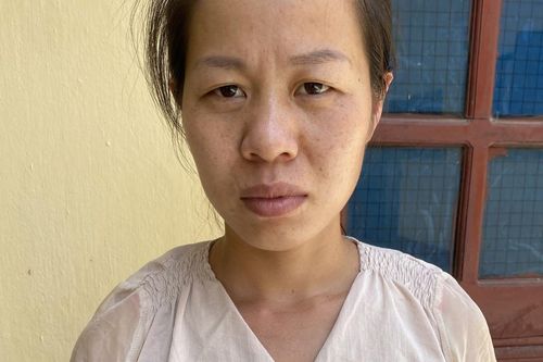 'Nữ quái' chuyên dụ dỗ chiếm đoạt vàng, bạc của học sinh tiểu học