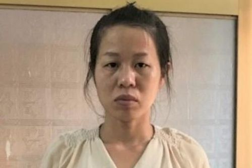 Bắt nữ quái chiếm đoạt nhiều bông tai của học sinh