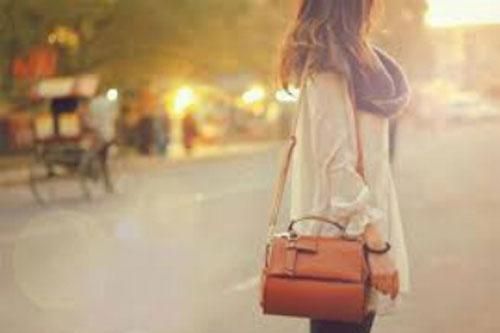 Anh bỏ tôi ngay khi hết khó khăn trong cuộc sống