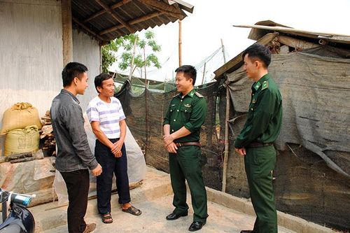 Nhân rộng các mô hình tự quản đường biên, cột mốc