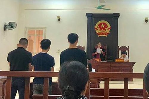 CĐV đội Nam Định lãnh án 4 năm tù vì đốt pháo sáng