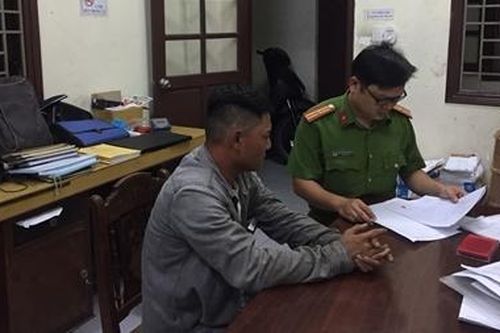 Phạt 3,5 triệu đồng kẻ 'chặt chém' cô gái đến vá ruột xe