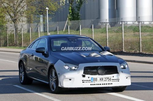Mercedes 'nhá' hàng E-Class 2021 Coupe và Convertible trước ngày ra mắt
