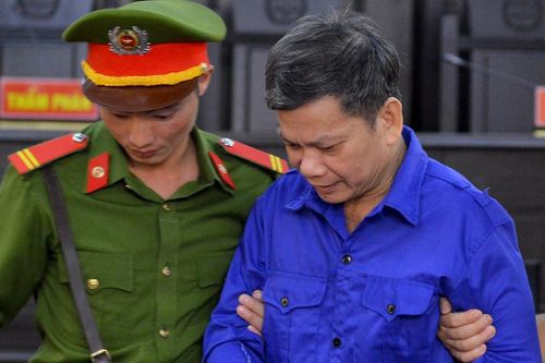 Trưởng phòng nhận 1,3 tỷ để nâng điểm thi đối diện án tử