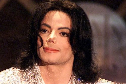 'Michael Jackson khóc nhiều, luôn thấy lạnh trước khi mất'