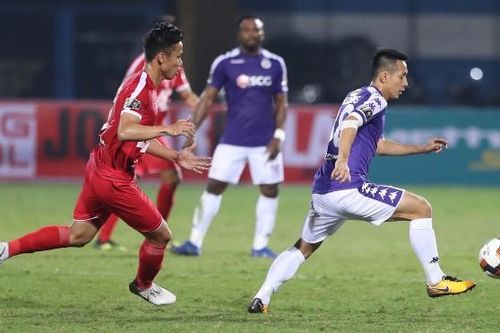 Quế Ngọc Hải khoe 'đồ chơi' khủng ngang Ramos, Van Dijk