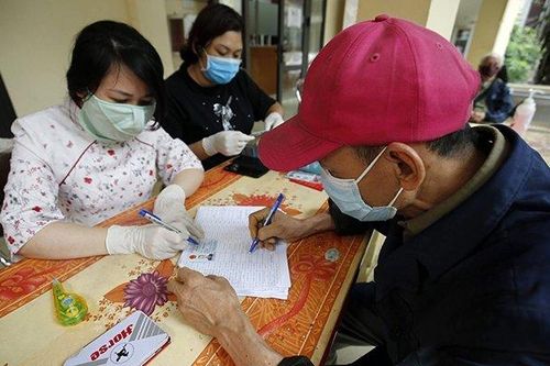 Chi trả xong cho nhóm đối tượng chính sách gặp khó khăn do dịch Covid-19 trong tháng 5